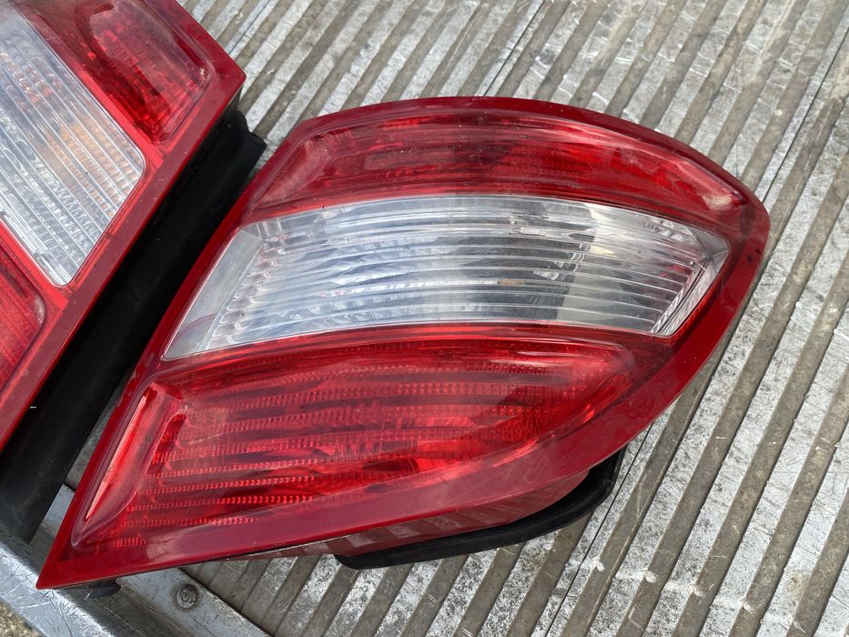 Stop St/Dr Mercedes C W204 Pret 300 lei buc
