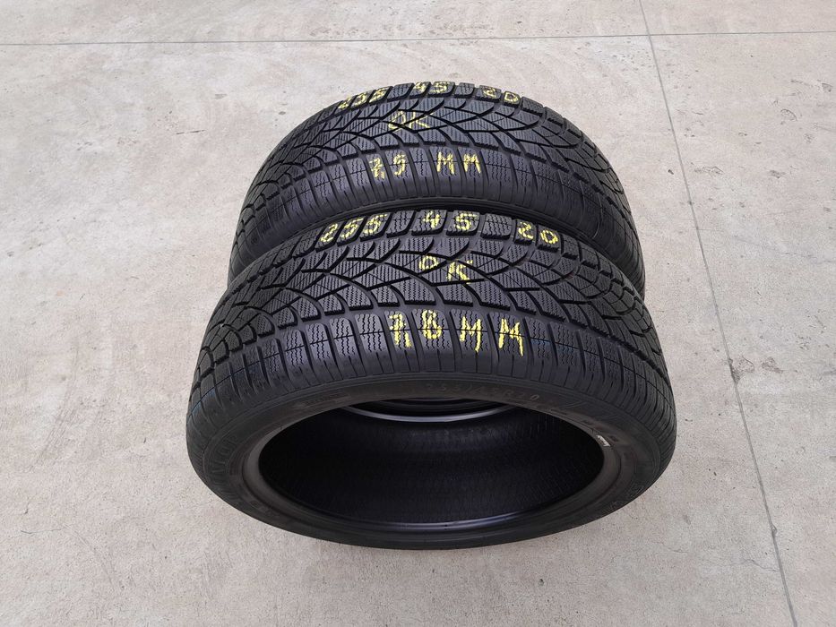 Doua anvelope de iarna 255 45 20 dunlop winter 3D profil 7,5 mm