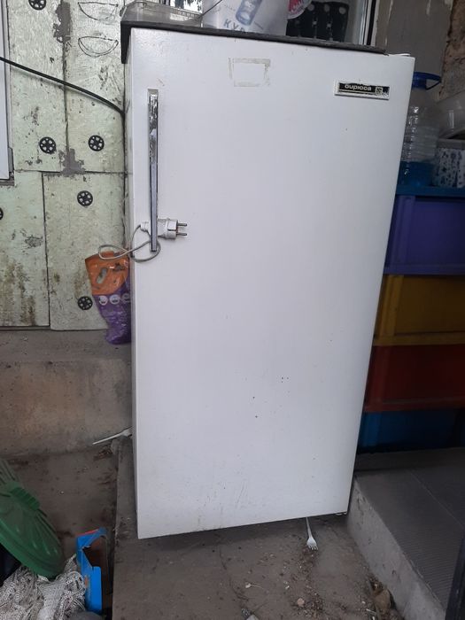 Холодильник бирюса