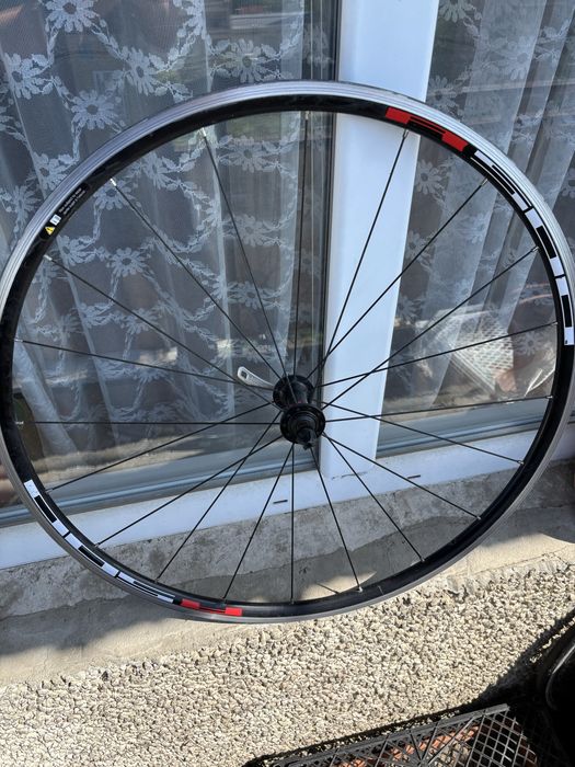 Shimano WH-R500 Предна капла 28” черна
