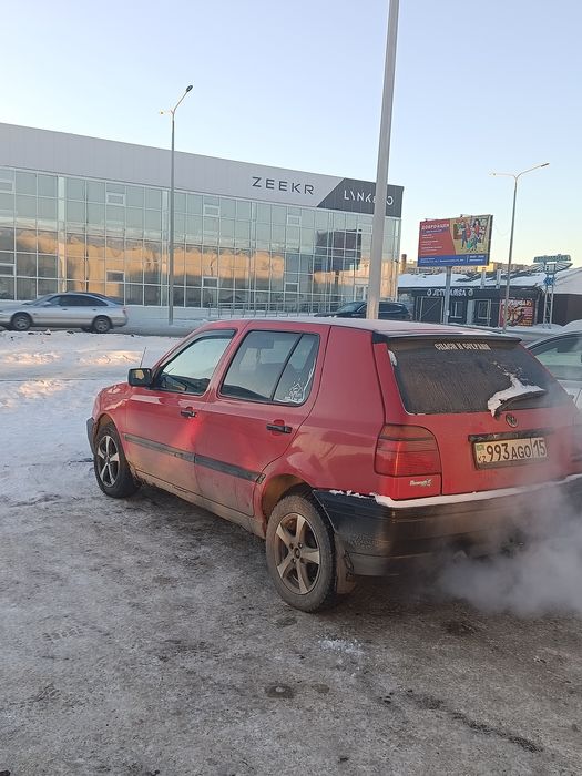 Продается Фольксваген гольф 1992 года