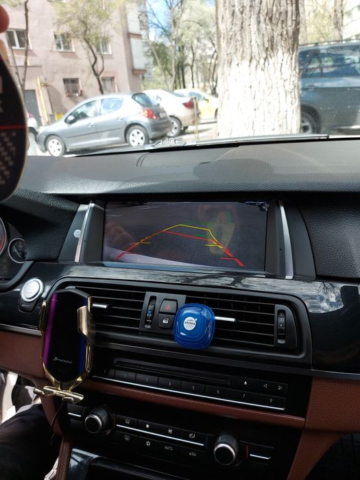 Navigatie Android Carplay BMW F10 seria 5 Waze YouTube