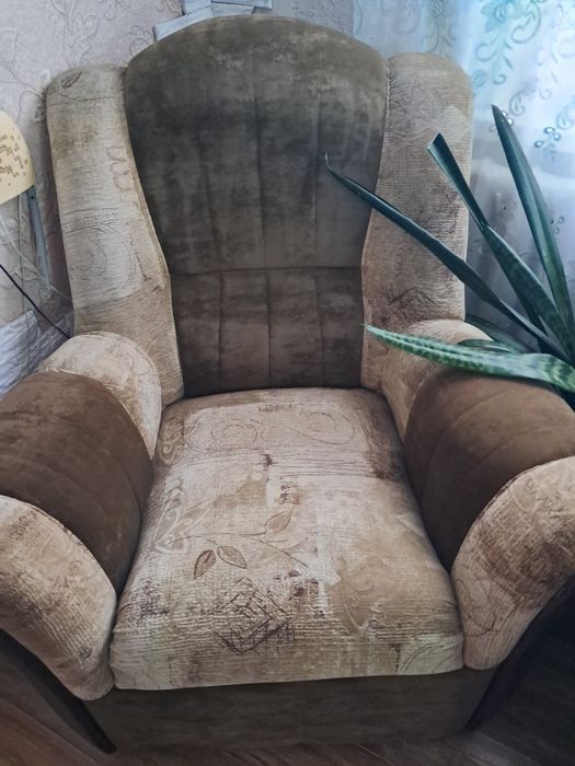 Угловой диван с креслом