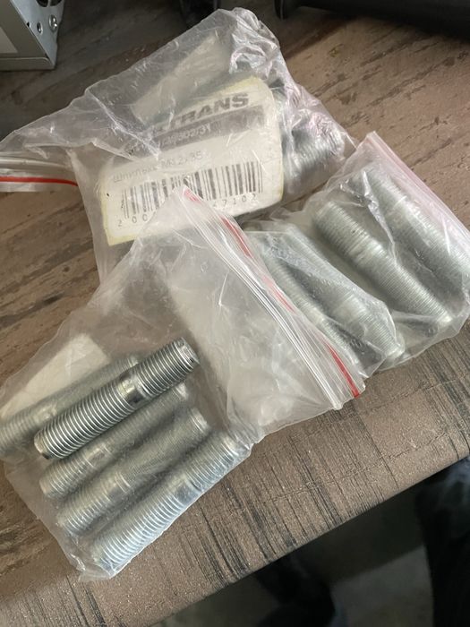 Шпильки полуоси КамАЗ