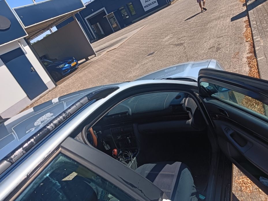 AUDI A4 Avant 1998 — imagine 4
