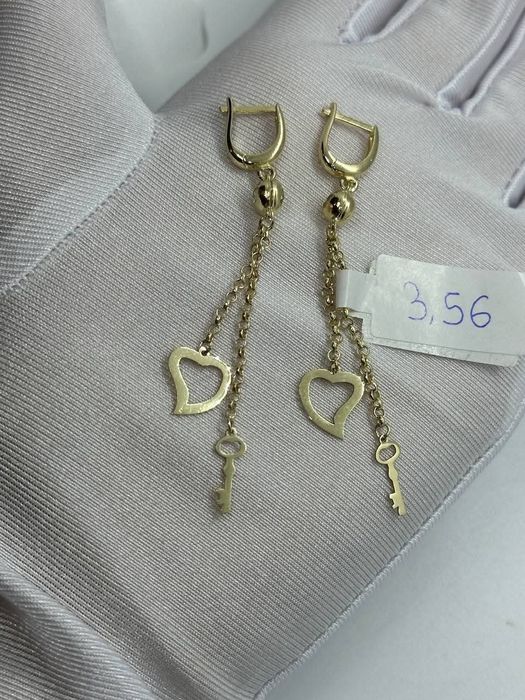 Lănțișoare de aur