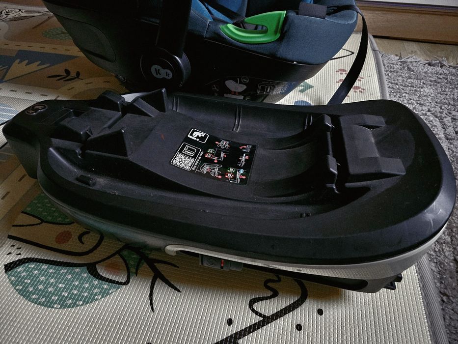 База и кош / столче / кошница за кола Kinderkraft I-Care I-Size