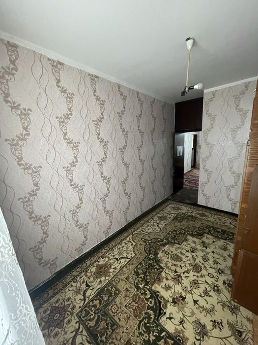 Chilonzor 3 kv 2 honali 1 etaj