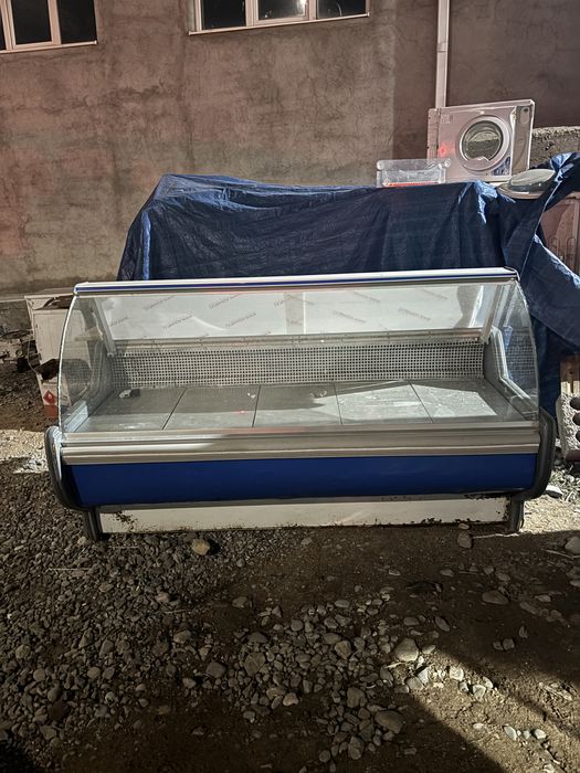 Витринный холодильник