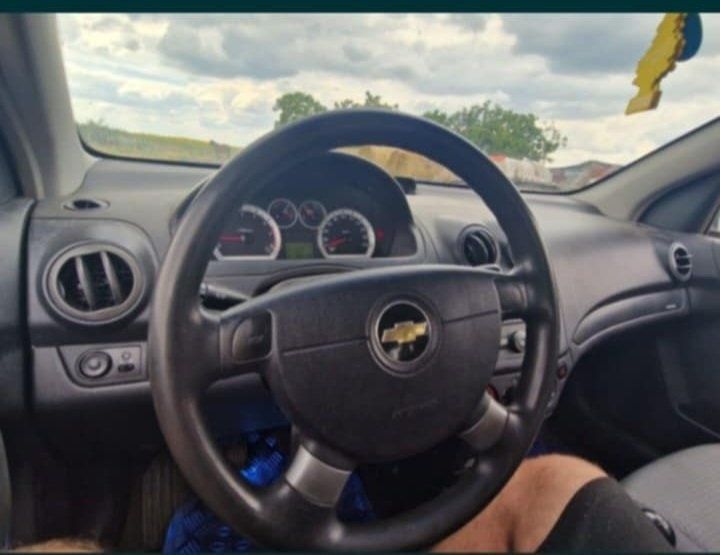 Vand masina chevrolet