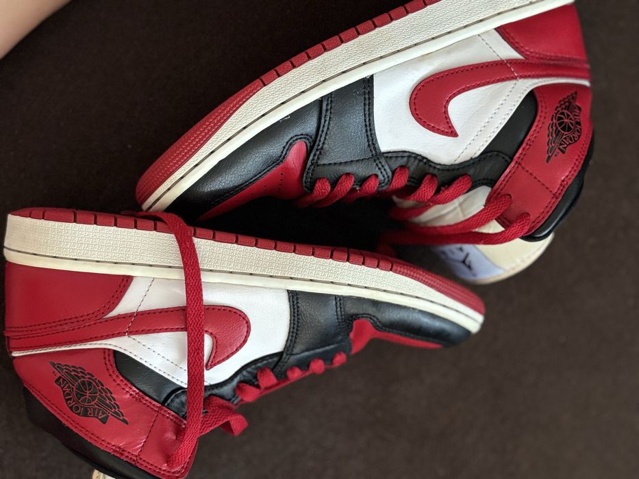Adidasi Air jordan 1