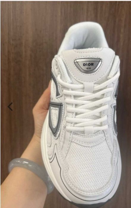 D1OR B30 WHITE PREMIUM QUALITY 40 41 42 43 44 45 46