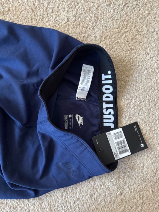 Нов дамски  клин Nike