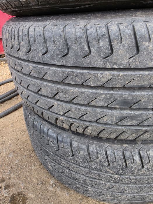 Продам комплект шин 215/60 r16