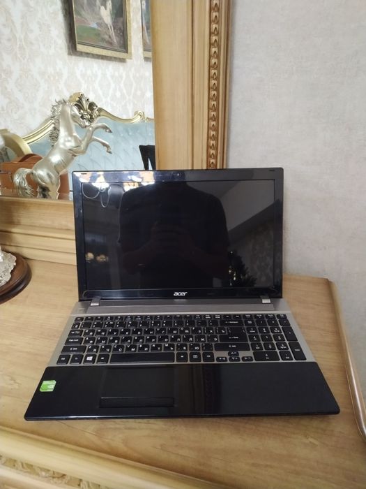 Ноутбук Acer Core i3, Nvidia Geforce 710