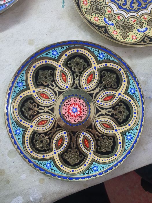 Латунный Национальные тарелки  ручная работа