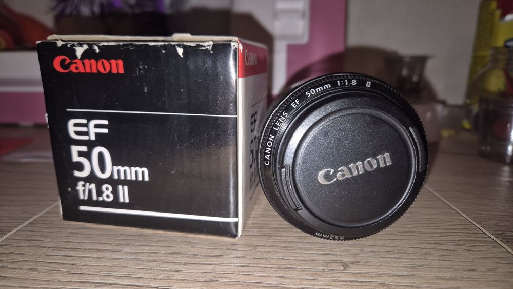 Объектив Canon EF 50mm f1.8