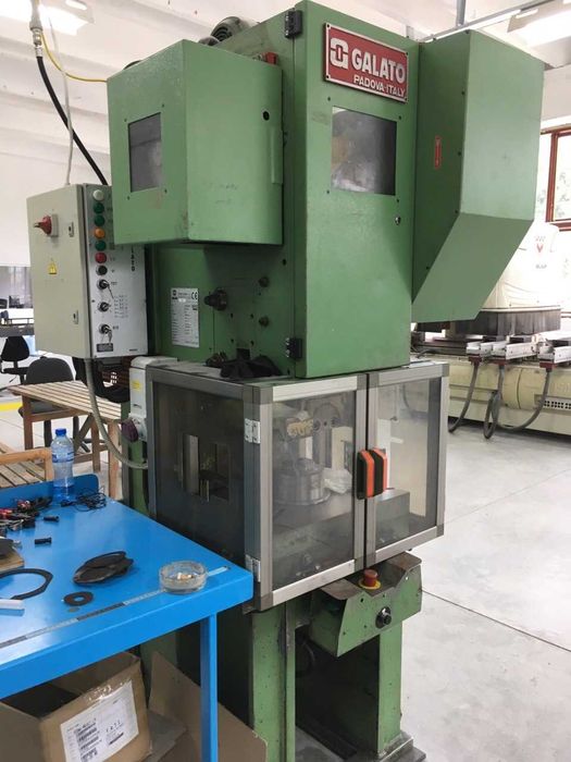 Машини!!! Преси!!!