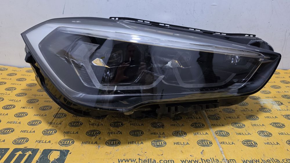 Far dreapta full led BMW X1 F48 facelift lci avariat spart 5A01178Far dreapta full led BMW X1 F48 facelift lci avariat spart 5A01178