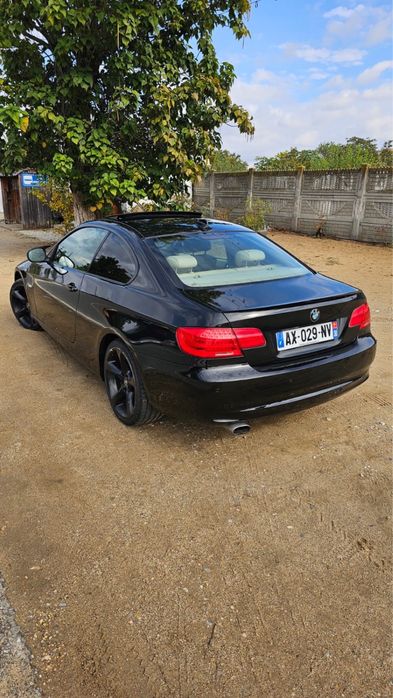 BMW Seria 3 2010 — imagine 2