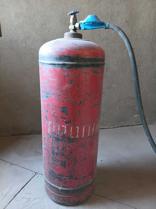 Газовый баллон с редуктором