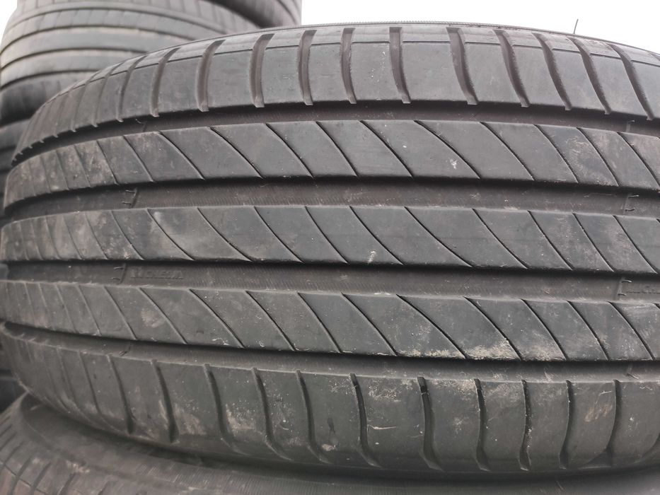 4бр Летни гуми 215 55 17 - Michelin