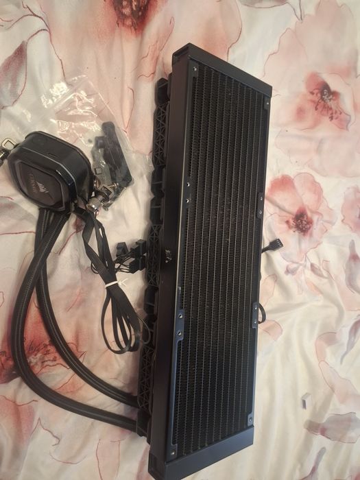 Corsair iCUE H150i RGB PRO XT