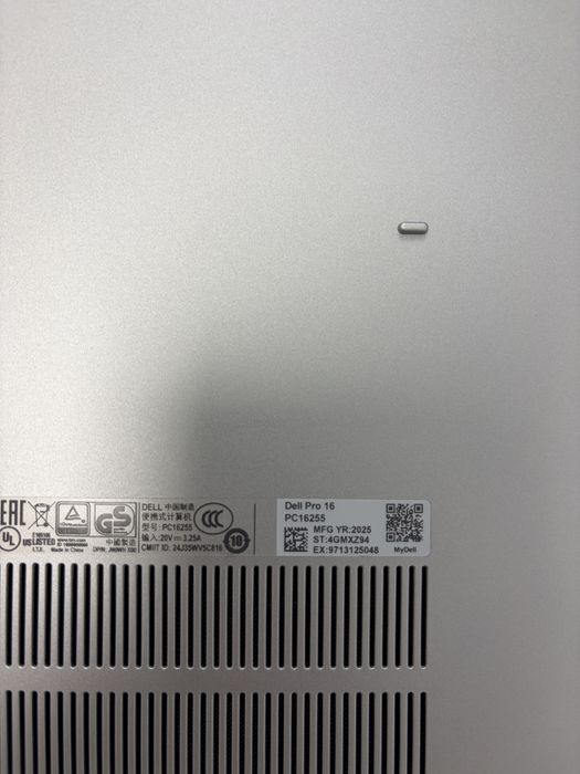 Laptop Dell Pro 16 PC16255 nou model 2025