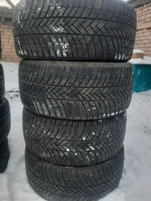 Продам шины. 285/40/21 бриджестон