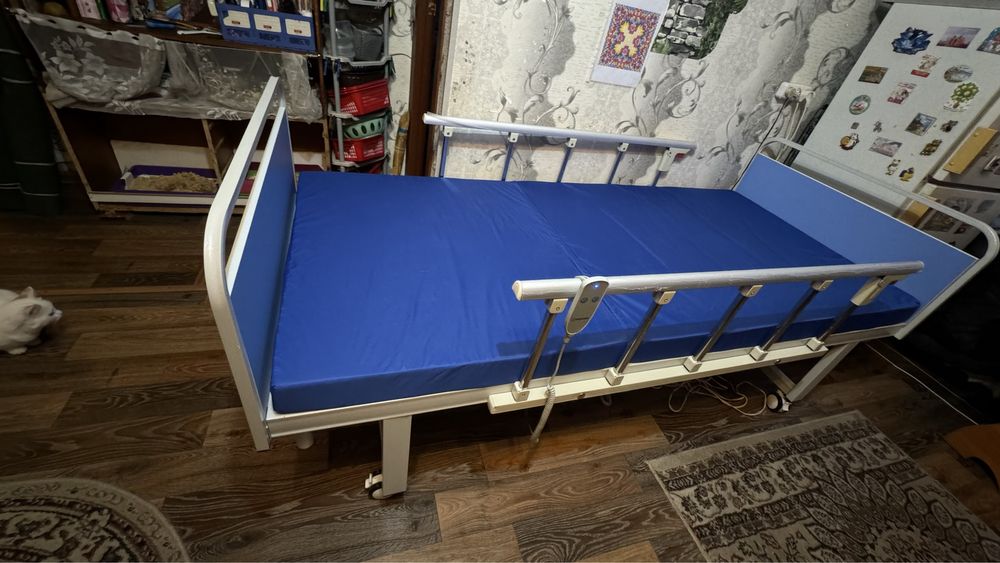 Кровать с электроприводом, на гарантии