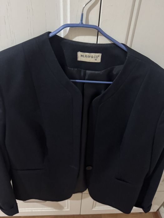 Продам костюм с брюками