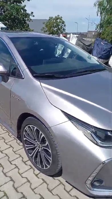 Vând Toyota Corolla Executive