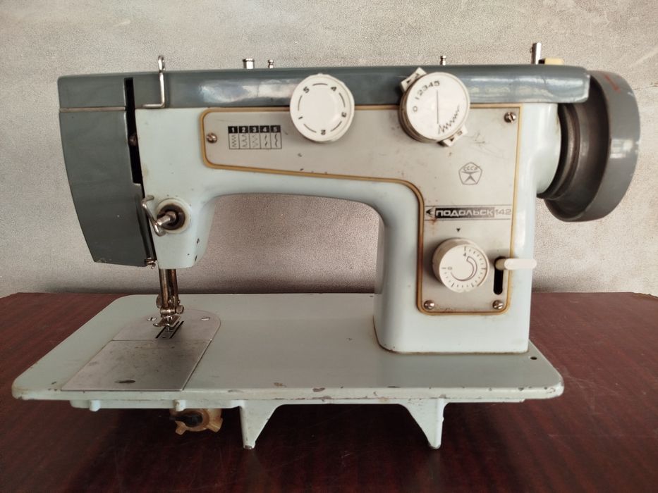 Тикув машинаси сотилади