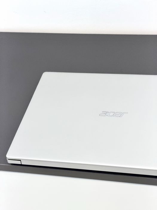 Продам ноутбук acer новой модели
