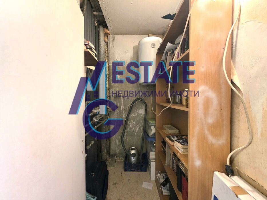 Тристаен апартамент в гр. София, жк. Връбница 2