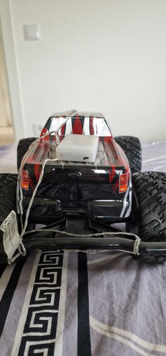 Количка с дистанционно WildMax