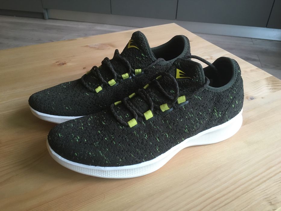 Traineri Everlast Marimea 43 Noi