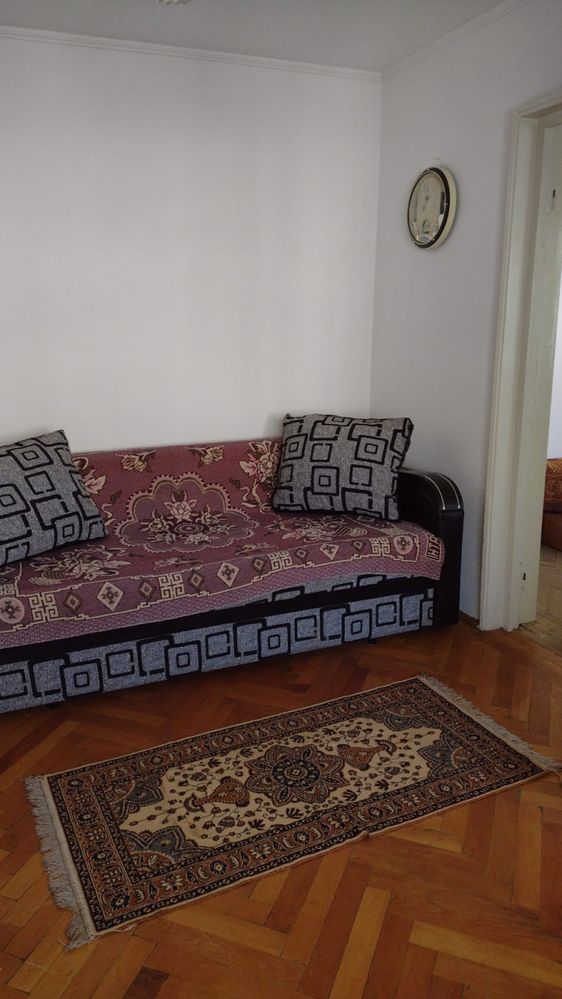 Vând Apartament Doua Camere Hipodrom, Et. 2, 36000 € Braila • OLX.ro