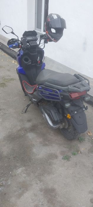 Продам мопед танк 150 куб