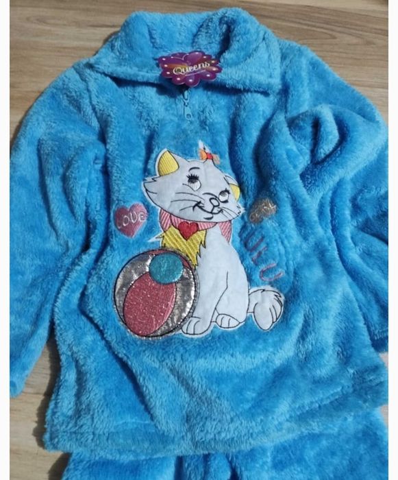 Compleu pufos de iarnă