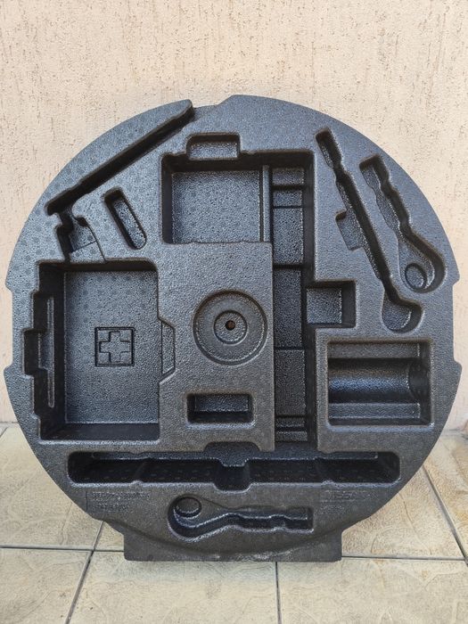 Suport accesorii roată de rezervă Nissan Qashqai J11