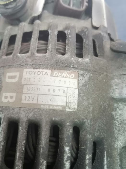 Toyota Avensis 2000 кубика D verdi от 97 до 2000 година