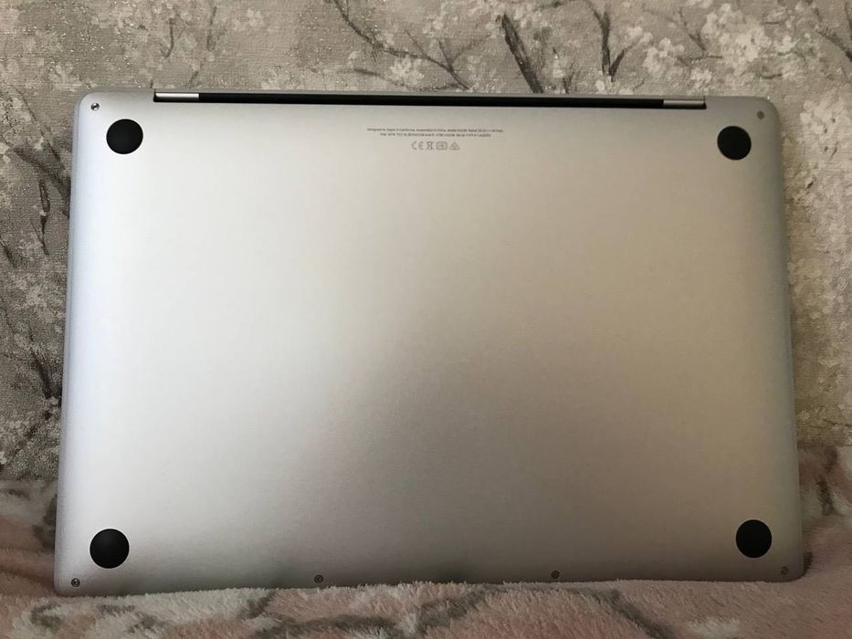  MacBook Pro M1 2020