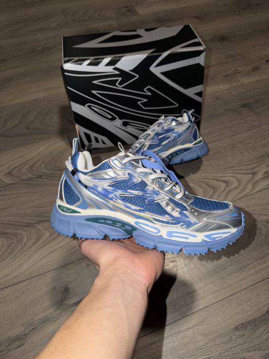 Off White Be Right Back