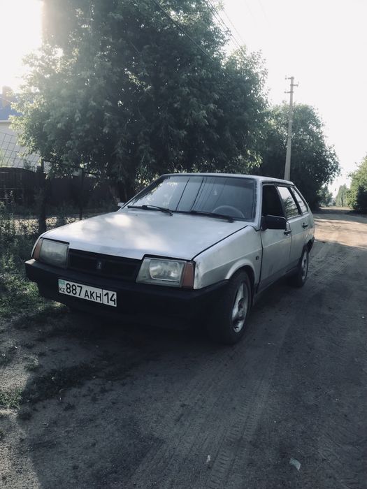 Автомабиль Ваз 2109