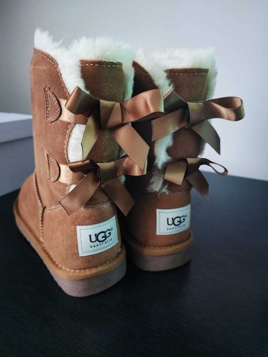 Ghete / cizme UGG Bailey bow , piele naturala, 35-40