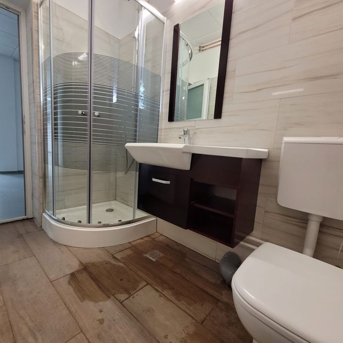 Spațiu comercial stradal 120 mp – Șos. Fundeni 112 – vizibilitate excelentă