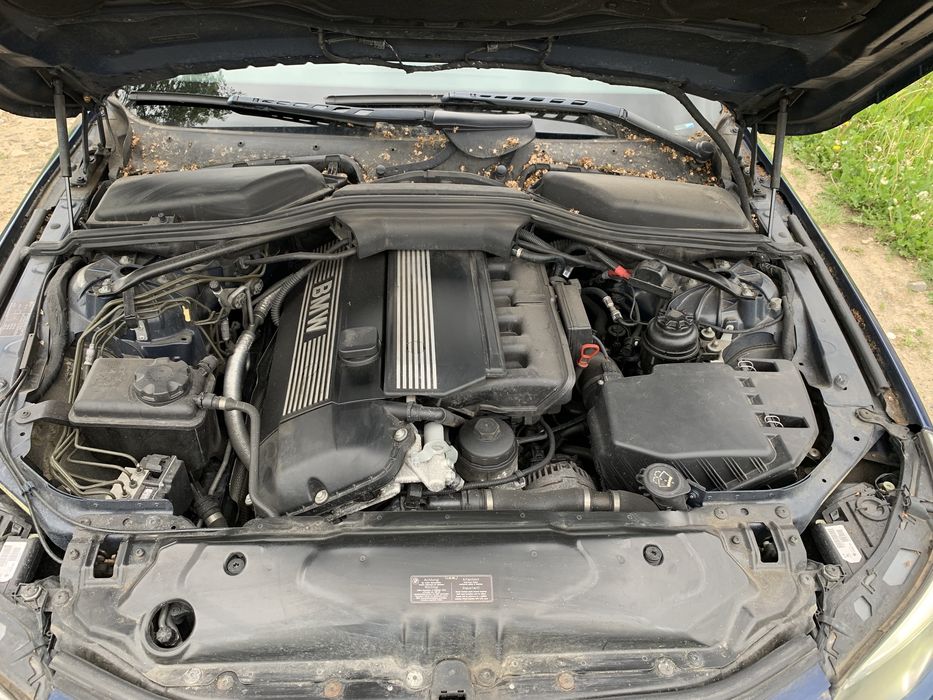 Dezmembrez bmw e60 530i
