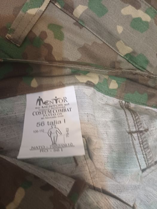 Tinuta militara  marimea 56