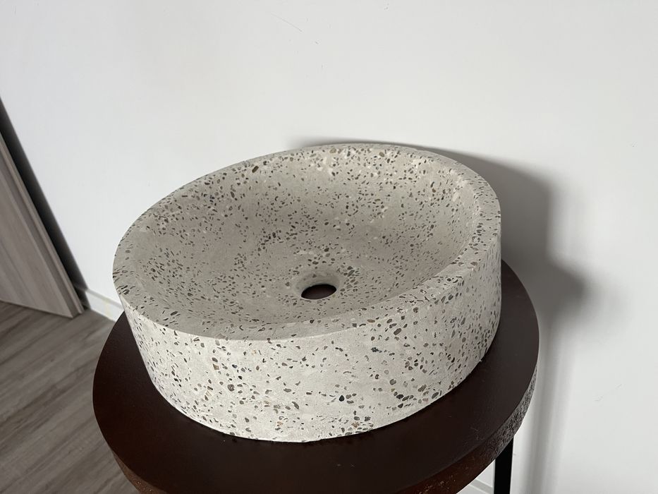Lavoar baie tip terrazzo